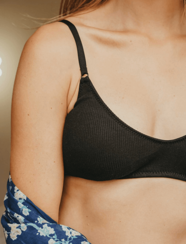 Brassière côtelée noire
